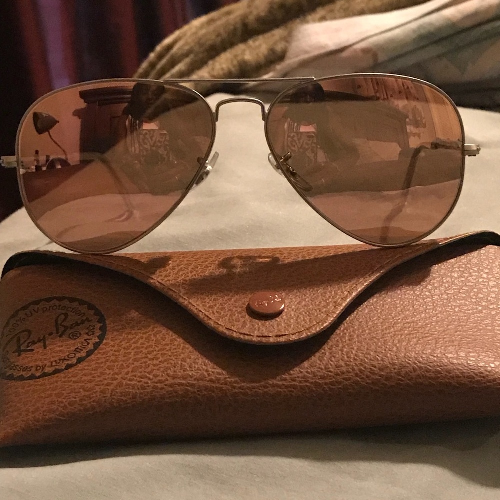 Ray-Bans Pink Aviator Flash Lens